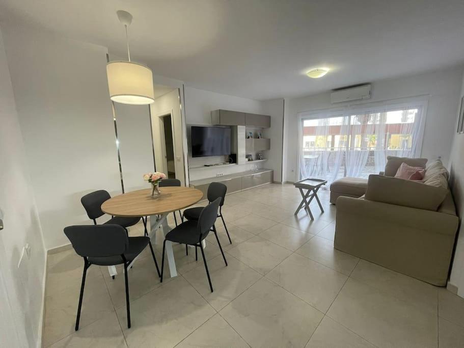 Happy Space Apartment Los Cristianos  Bagian luar foto